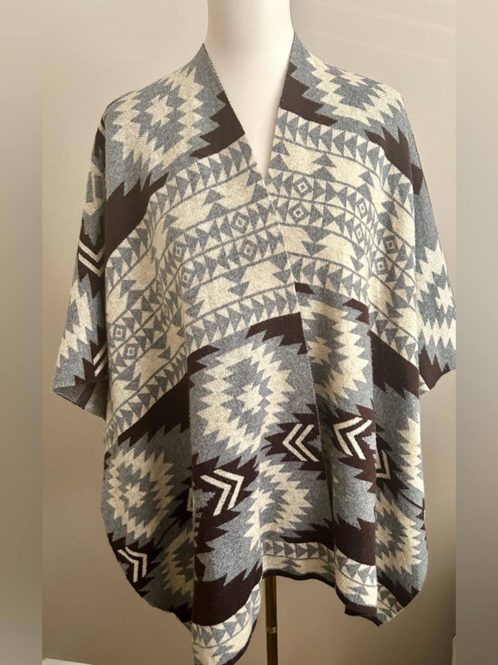 Pink Martini Ruana - Picture 7 of 7